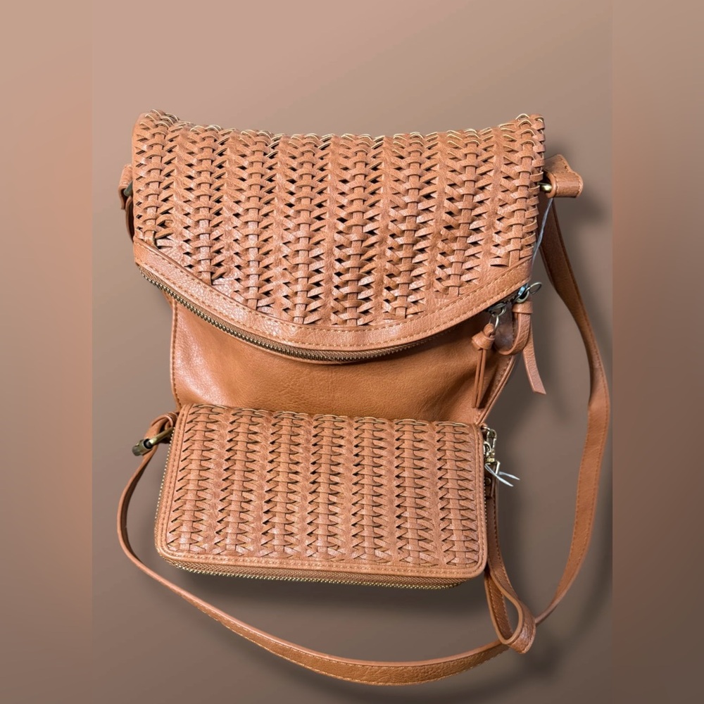 Sasha + Sofi Weaved Crossbody Purse & Matching Wallet / Wristlet